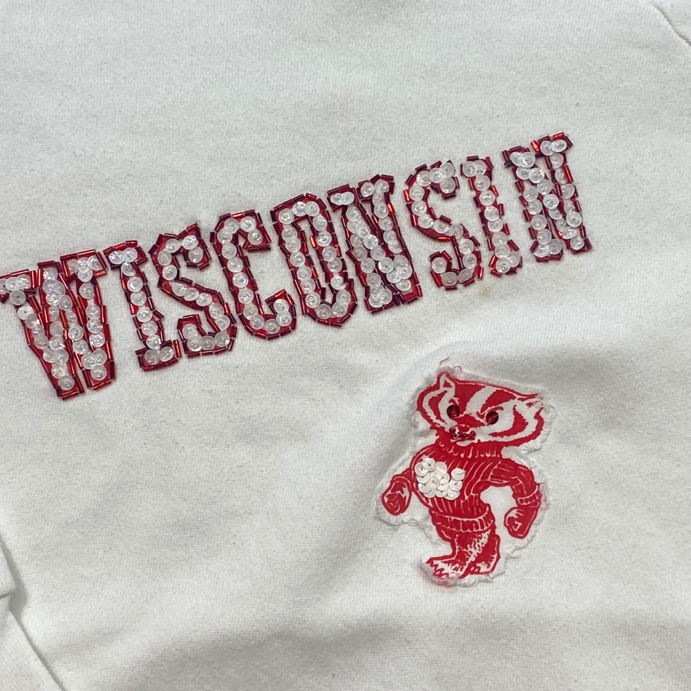 Wisconsin Badgers Sweatshirt Sz L Womens White Sequin Beaded Raglan Vintage 90s - Picture 2 of 9